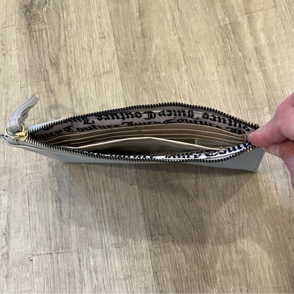 Juicy Couture Silver Wristlet Wallet Zippered Purse NWOT - Picture 8 of 15